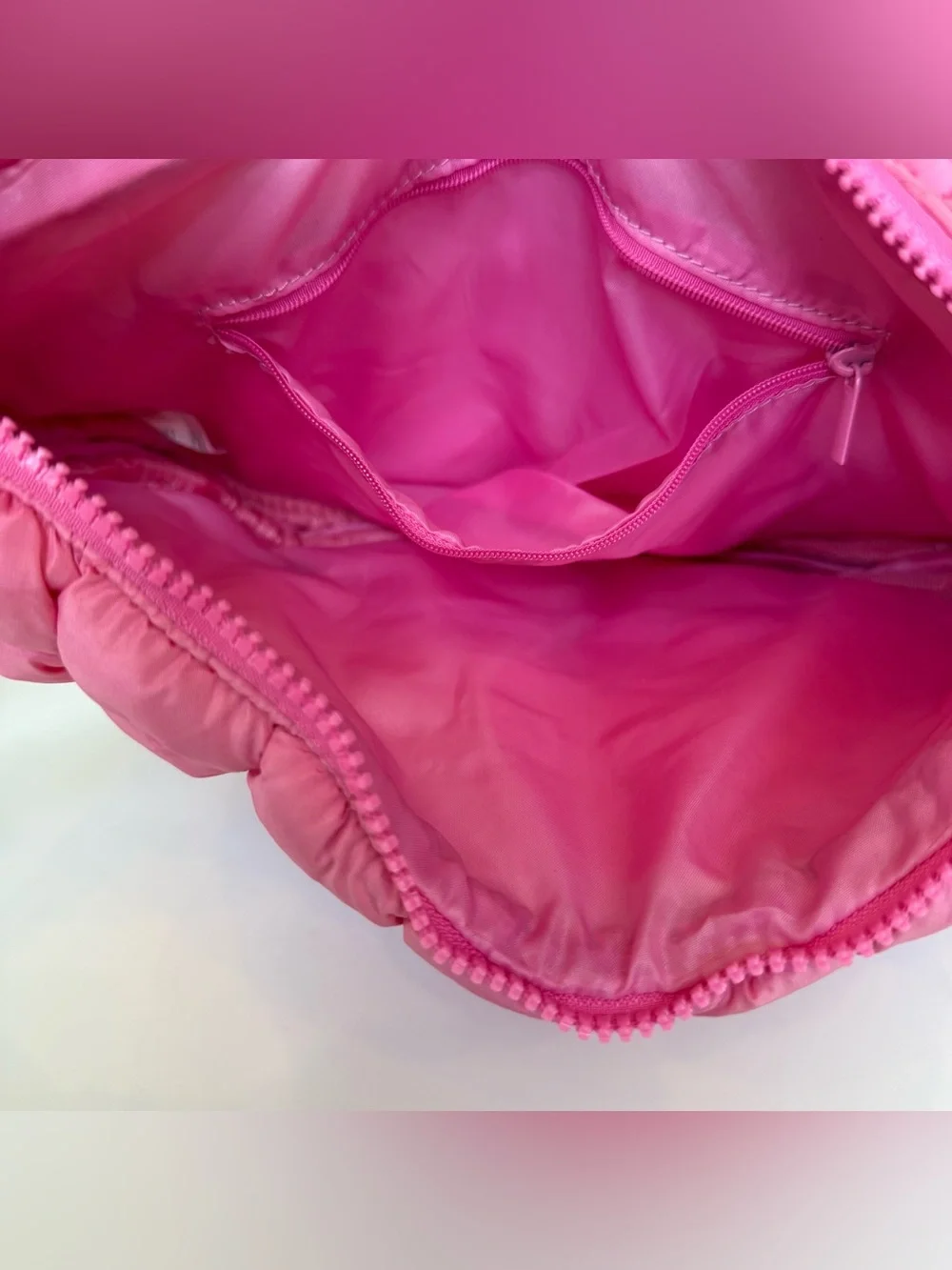Simply Southern Pink Puff Quilted Shoulder Bag Purse Zip Close Lightweight Hobo